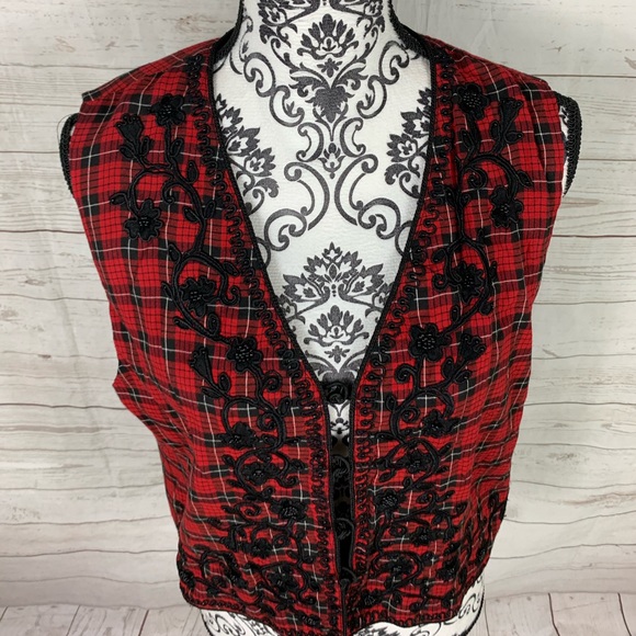 Sarah Elizabeth Red and Black Plaid Vest Size 12 - Picture 4 of 10